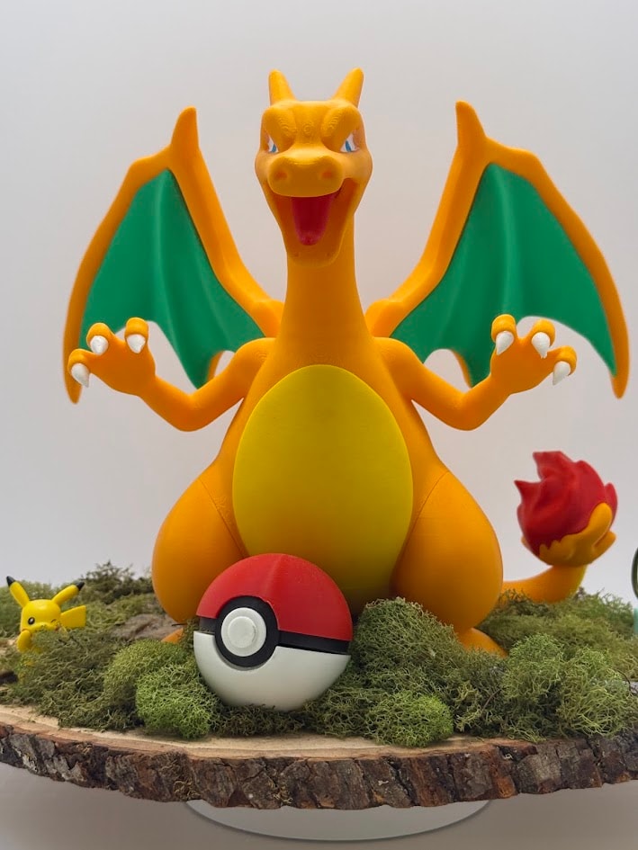 Charizard Diorama-Pokemon